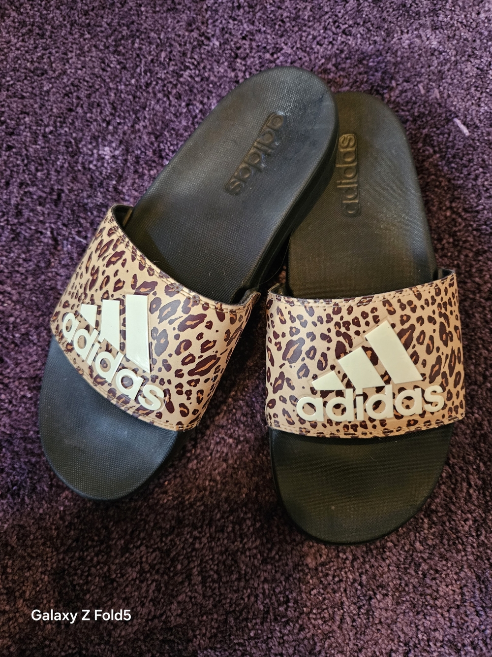 adidas Leopard Slide Sandals - Black and Tan Worn Once - Picture 4 of 7